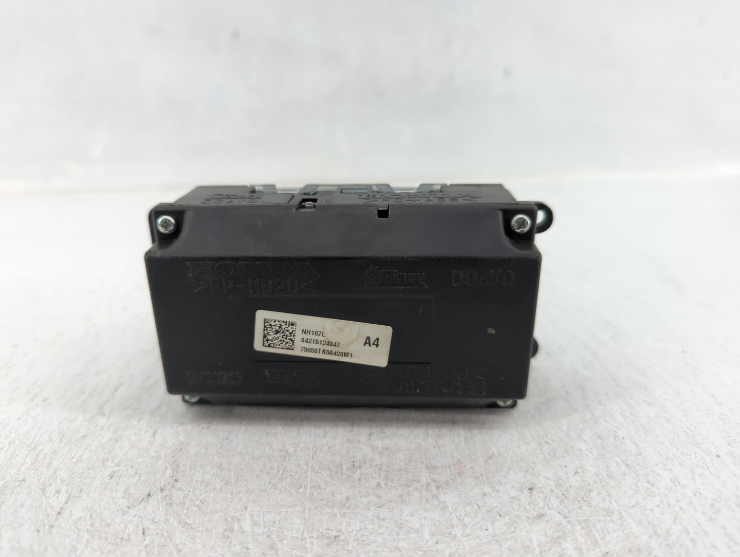 2011-2017 Honda Odyssey Climate Control Module Temperature AC/Heater Replacement P/N:04215124047 NH167L Fits OEM Used Auto P