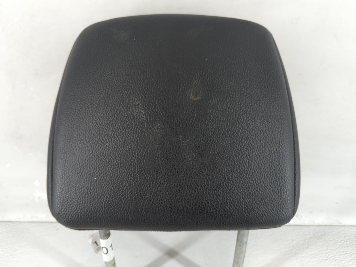 2013-2015 Honda Pilot Headrest Head Rest Rear Center Seat Fits Fits 2013 2014 2015 OEM Used Auto Parts - Oemusedautoparts1.c