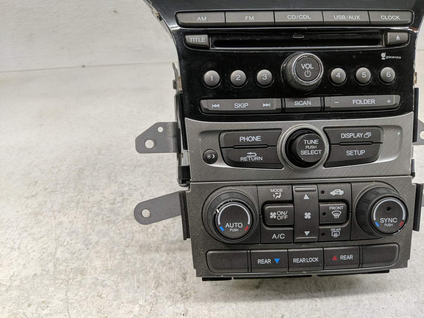 2013-2015 Honda Pilot Radio AM FM Cd Player Receiver Replacement P/N:16145335 Fits Fits 2013 2014 2015 OEM Used Auto Parts -