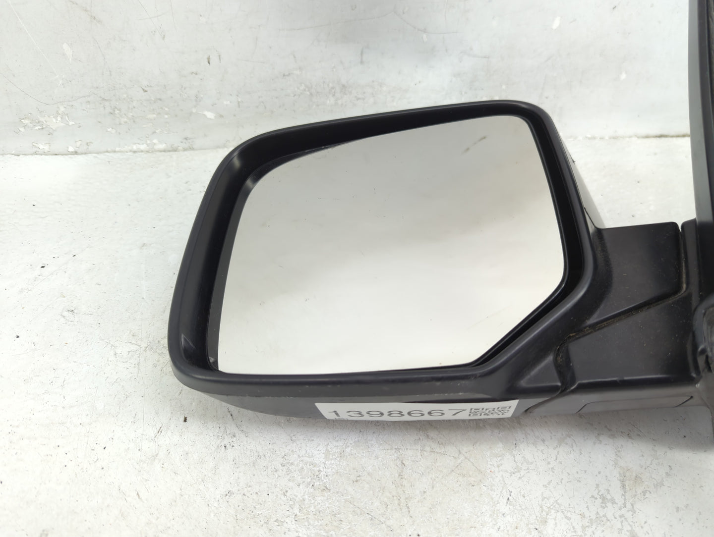 2009-2015 Honda Pilot Driver Side View Mirror - Left Door Mirror OEM Used - Oemusedautoparts1.com