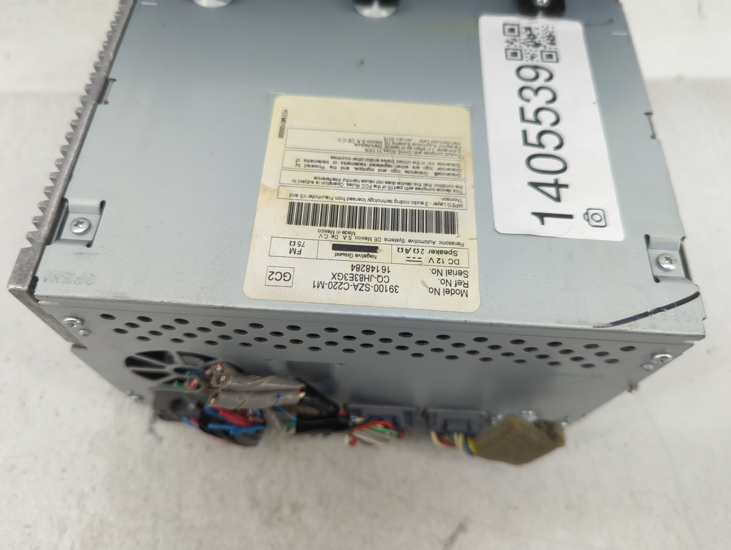 2013-2015 Honda Pilot Radio AM FM Cd Player Receiver Replacement P/N:39100-SZA-C220-M1 Fits Fits 2013 2014 2015 OEM Used Aut