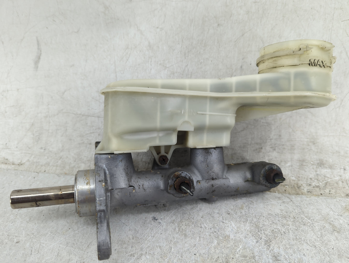 2009-2015 Honda Pilot Brake Master Cylinder 1452077 - Oemusedautoparts1.com