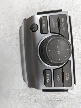 compare product 2012-2015 Honda Pilot Radio AM FM Cd Player Receiver Replacement P/N:39050-SZA-A110-M1 SANWG3801A Fits Fits 2012 2013 2014 2015 OEM Used Auto Parts