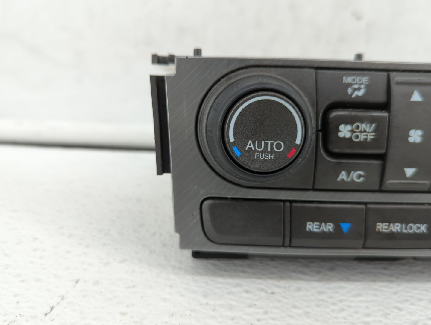 2013-2015 Honda Pilot Climate Control Module Temperature AC/Heater Replacement P/N:79600SZAA910M1 Fits Fits 2013 2014 2015 O