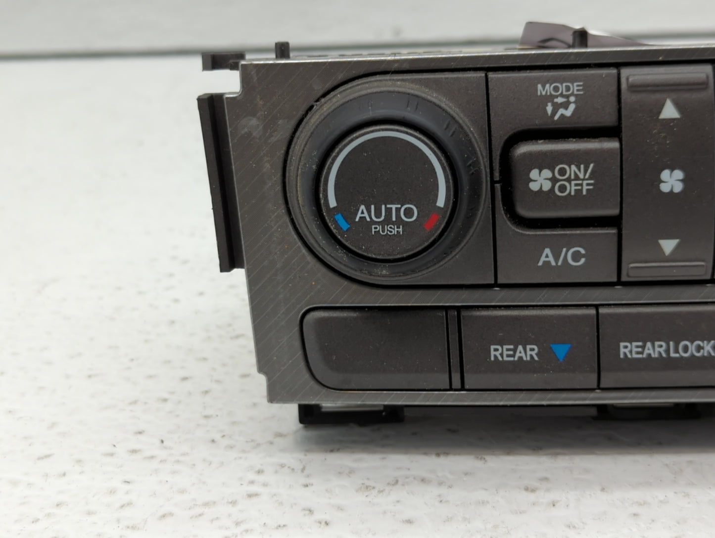 2013-2015 Honda Pilot Climate Control Module Temperature AC/Heater Replacement P/N:79600SZAA810M1 Fits Fits 2013 2014 2015 O