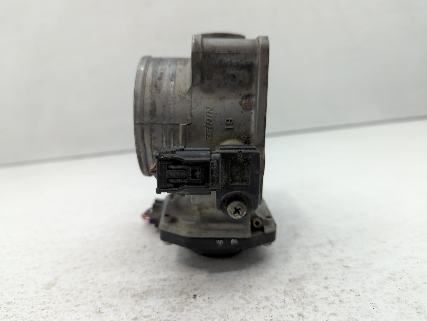 2009-2015 Honda Pilot Throttle Body P/N:GMG1E Fits Fits 2009 2010 2011 2012 2013 2014 2015 2016 2017 OEM Used Auto Parts - O