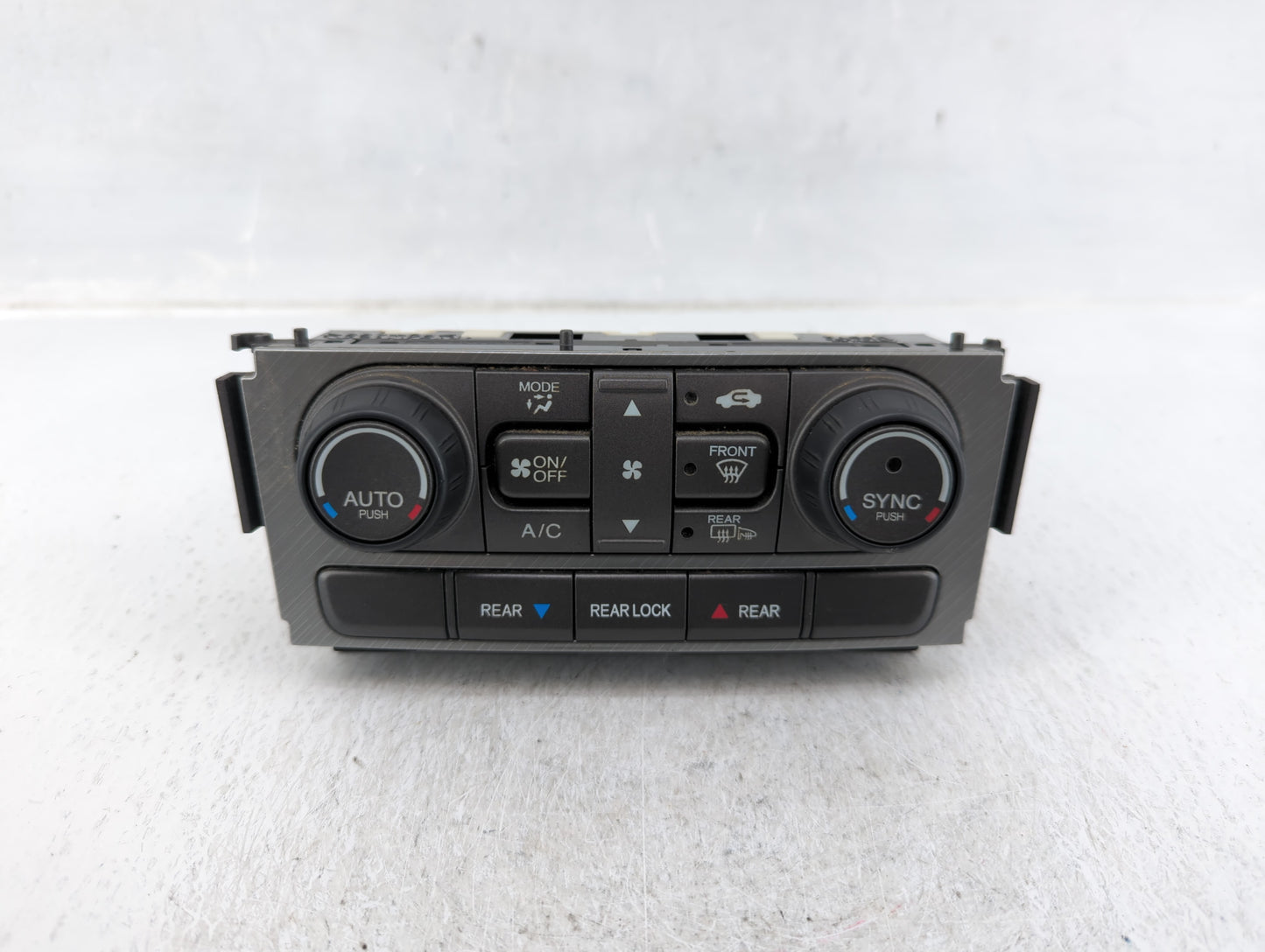 2013-2015 Honda Pilot Climate Control Module Temperature AC/Heater Replacement P/N:79600SZAA810M1 Fits Fits 2013 2014 2015 O