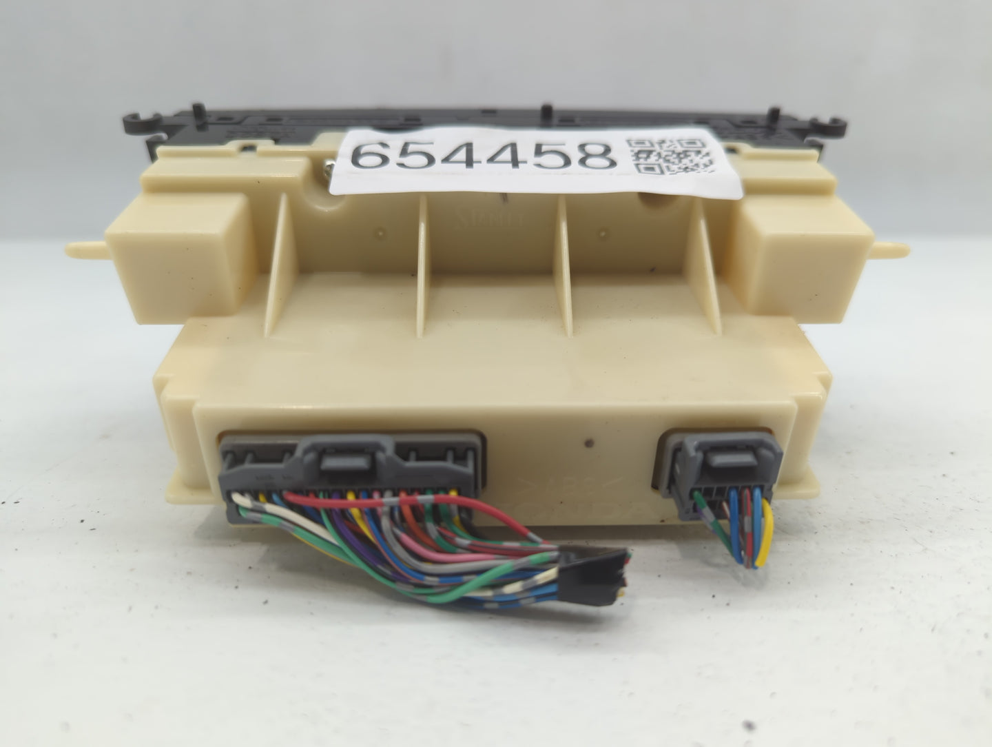 2013-2015 Honda Pilot Climate Control Module Temperature AC/Heater Replacement P/N:NH834L Fits Fits 2013 2014 2015 OEM Used 