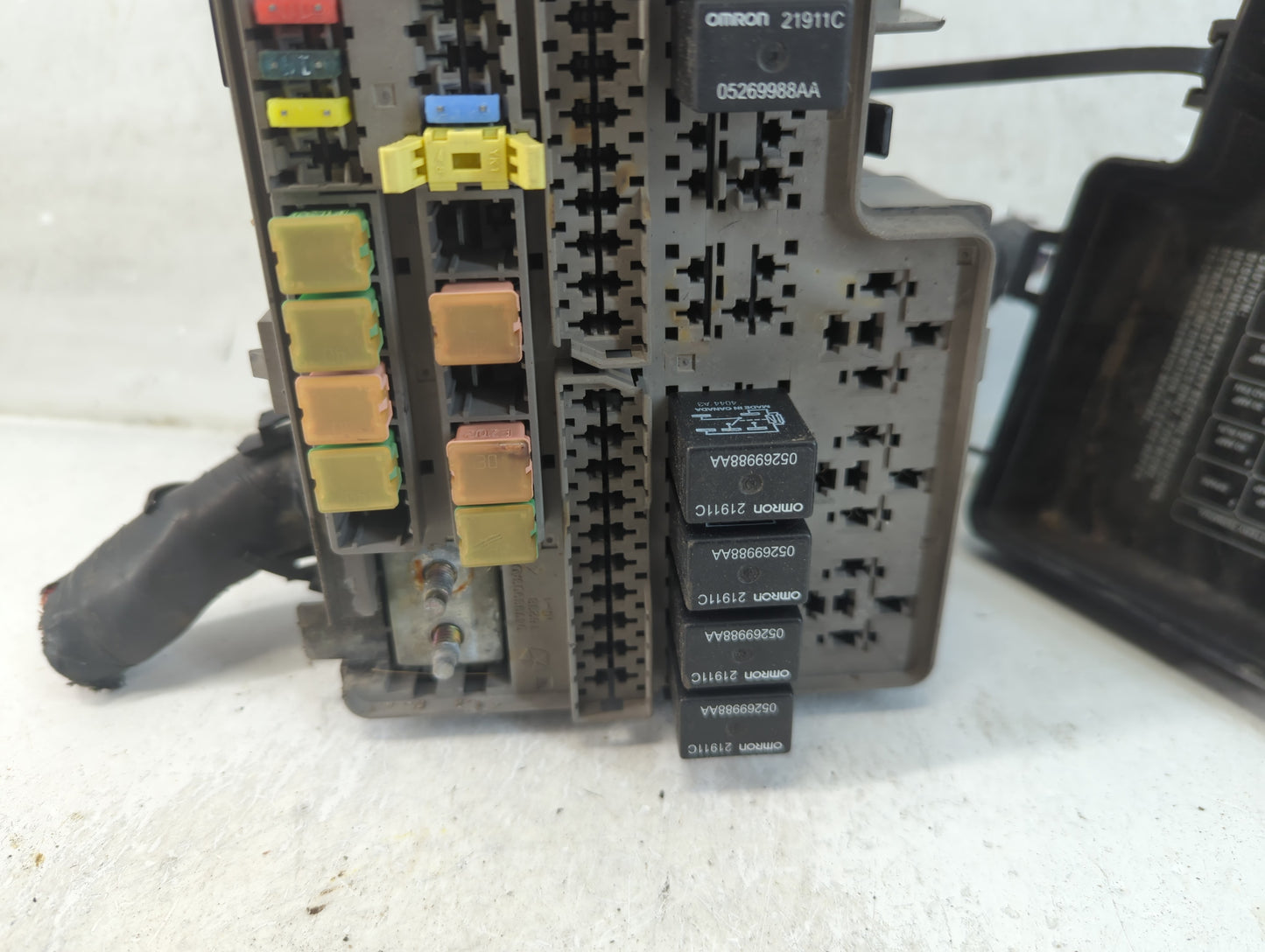 2012-2015 Honda Pilot Fusebox Fuse Box Panel Relay Module P/N:7154-8633-30 Fits Fits 2012 2013 2014 2015 OEM Used Auto Parts