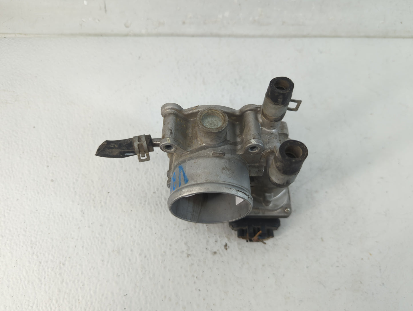 2012-2019 Hyundai Accent Throttle Body P/N:35100-2B30B Fits Fits 2012 2013 2014 2015 2016 2017 2018 2019 OEM Used Auto Parts