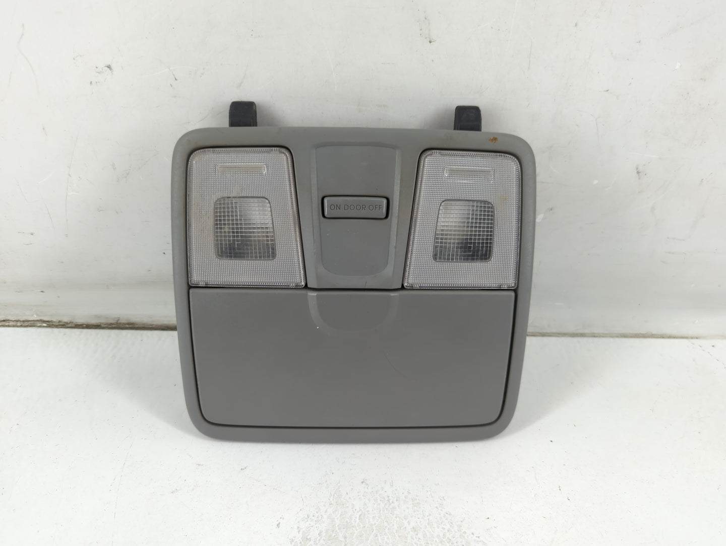 2012-2017 Hyundai Accent Overhead Roof Console 1047702 - Oemusedautoparts1.com