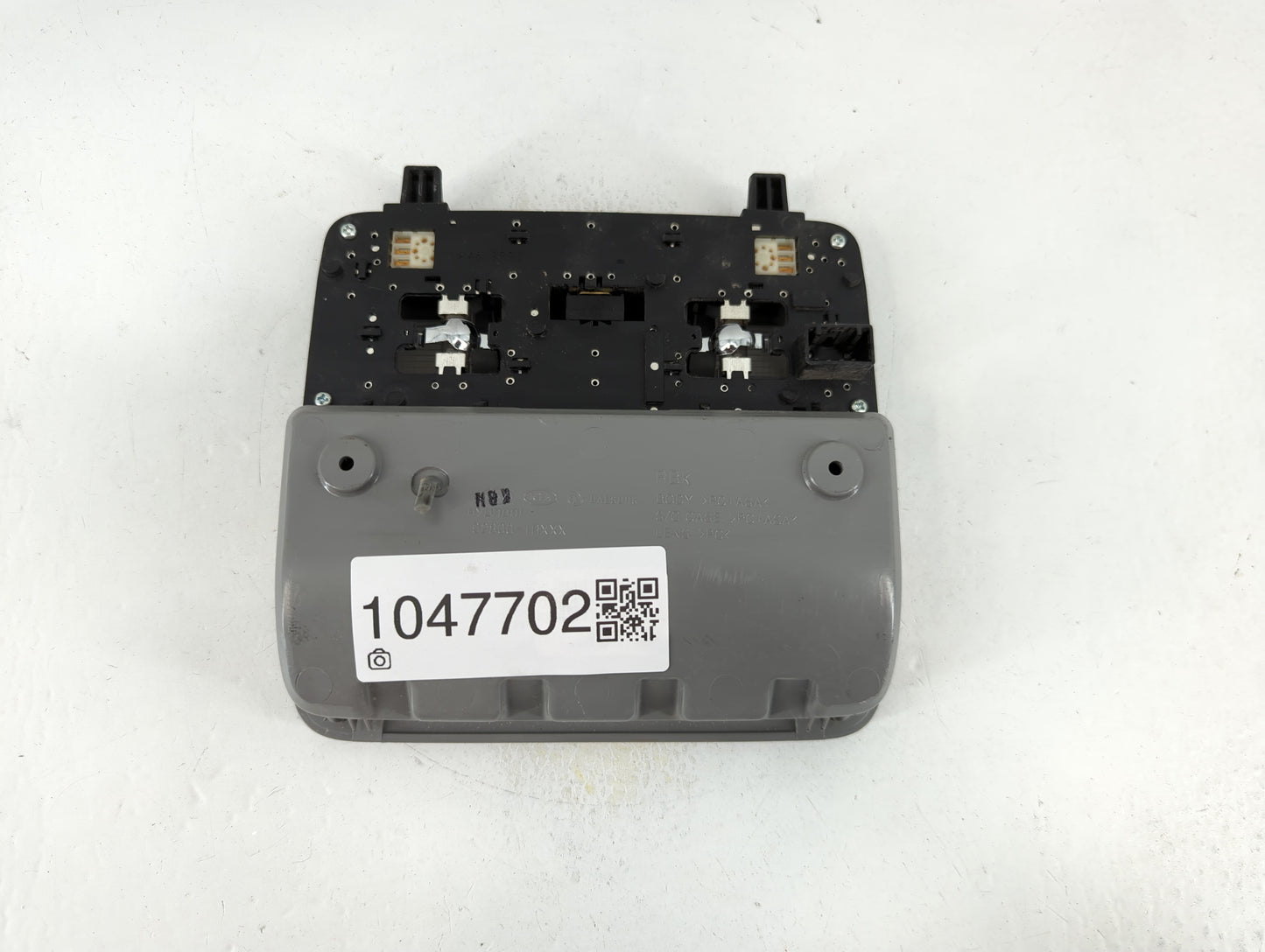 2012-2017 Hyundai Accent Overhead Roof Console 1047702 - Oemusedautoparts1.com