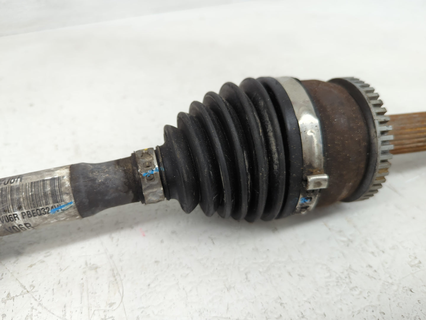 2012-2017 Hyundai Accent Axle Shaft Front Passenger Cv C/v - Oemusedautoparts1.com