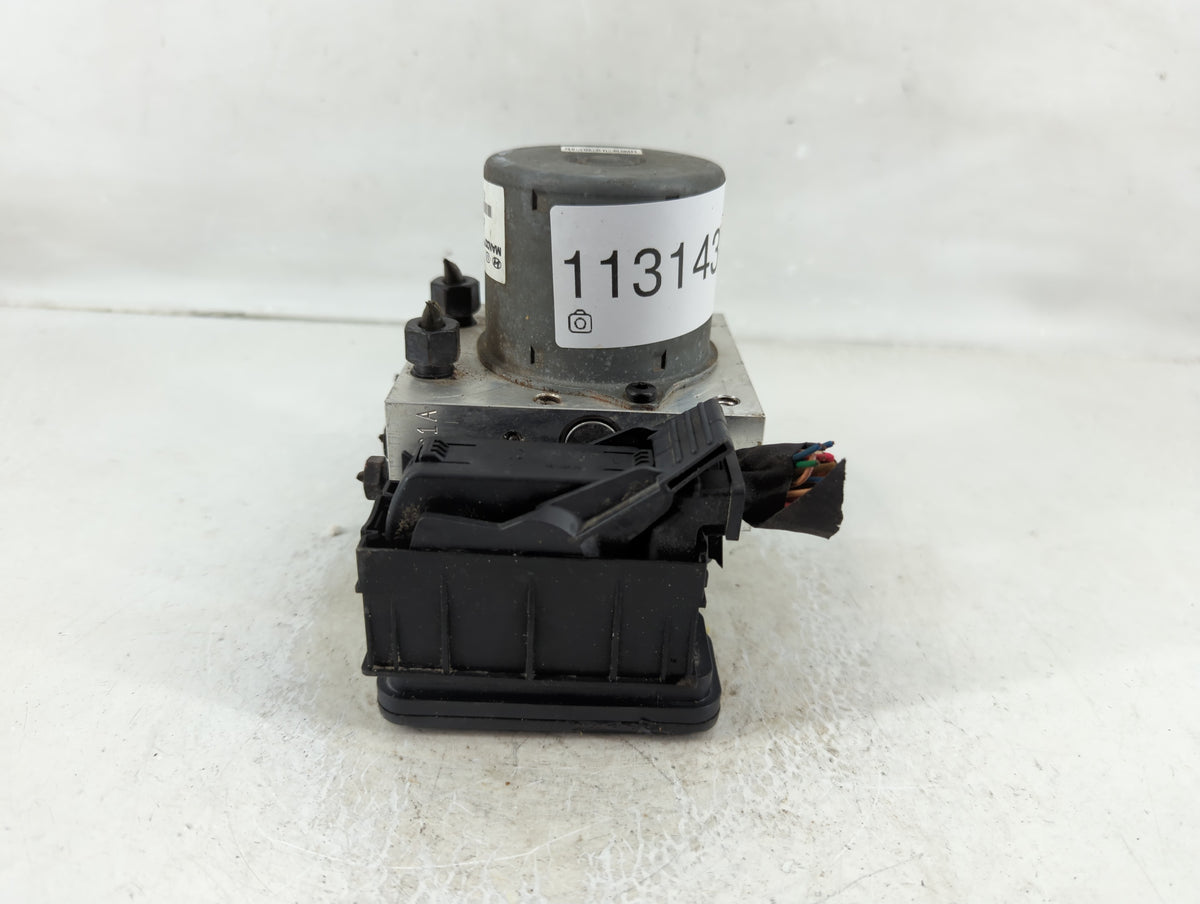 2015-2017 Hyundai Accent Anti-Lock Brake ABS Pump Module Actuator OEM P/N:58920-1R460 Fits Fits 2015 2016 2017 OEM Used Auto