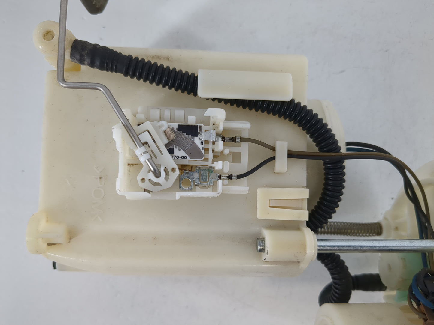 2015-2017 Hyundai Accent Electrical Gas Fuel Pump Assembly - Oemusedautoparts1.com