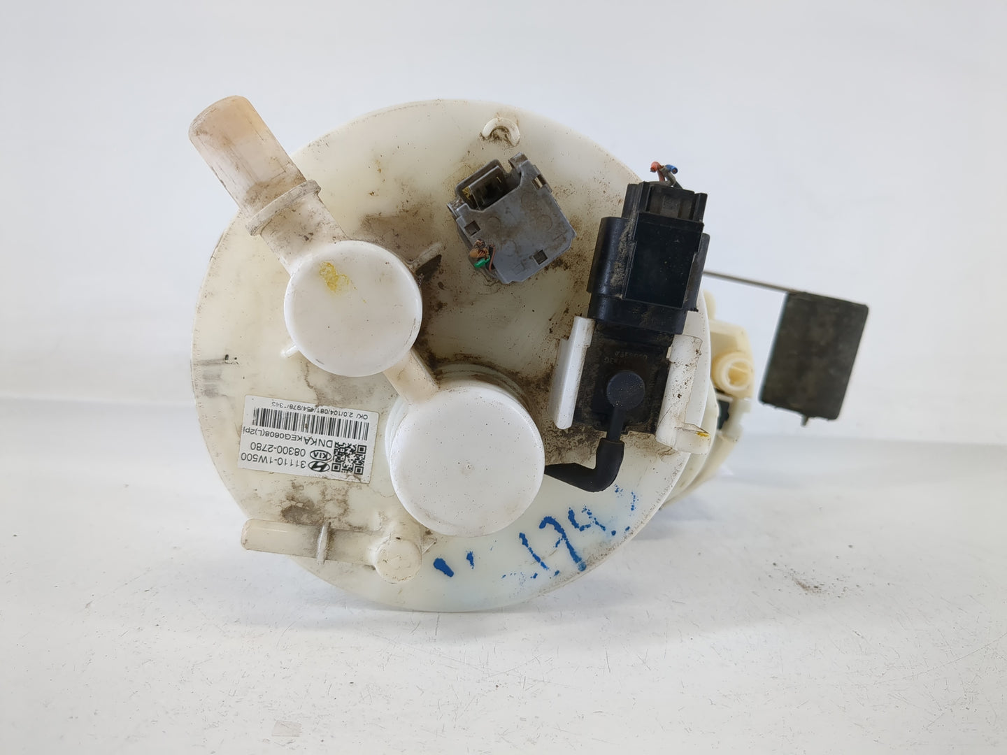 2015-2017 Hyundai Accent Electrical Gas Fuel Pump Assembly - Oemusedautoparts1.com