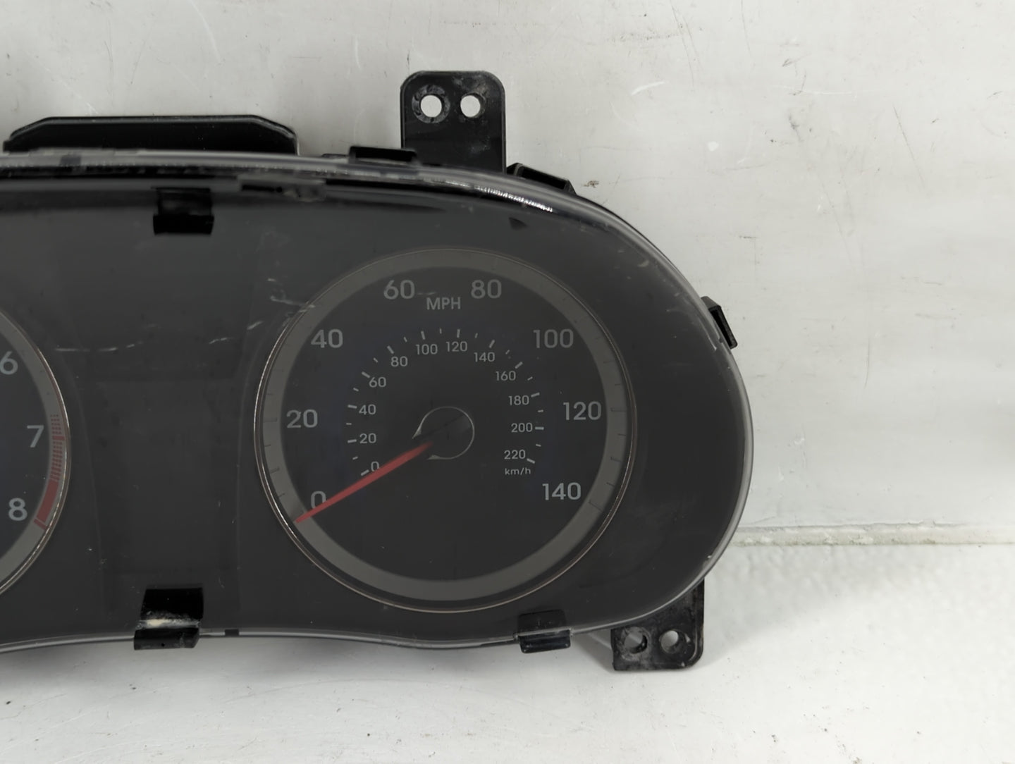 2015-2017 Hyundai Accent Instrument Cluster Speedometer Gauges P/N:94021-1R500 Fits Fits 2015 2016 2017 OEM Used Auto Parts 
