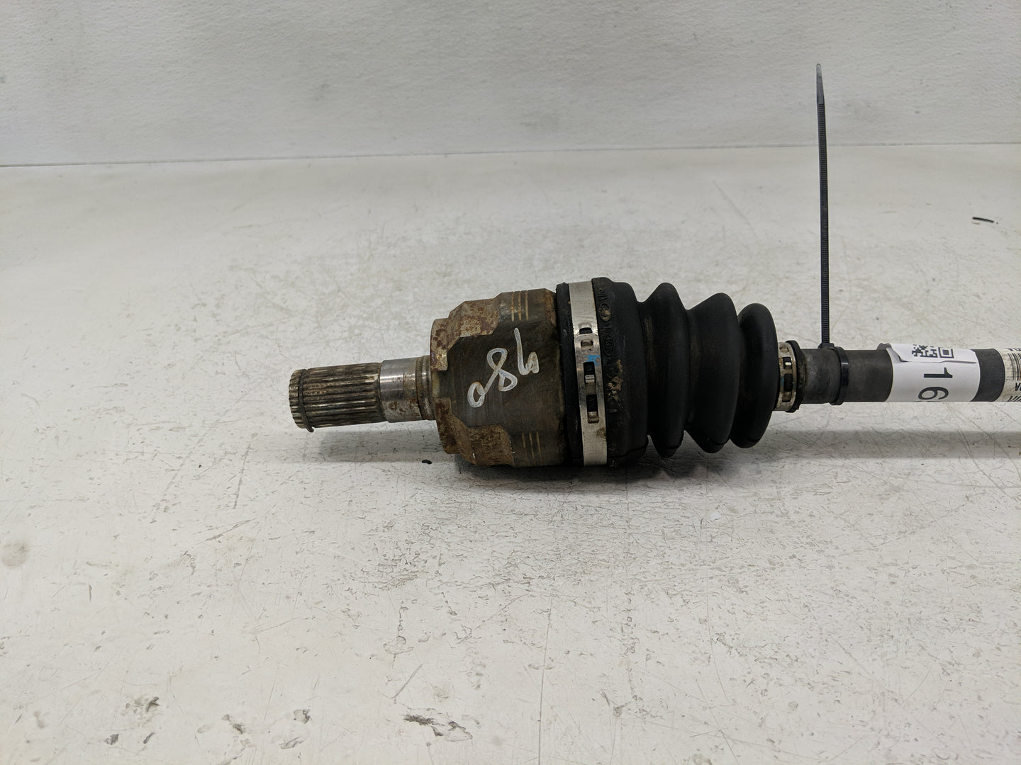 2012-2017 Hyundai Accent Axle Shaft Front Driver Cv C/v - Oemusedautoparts1.com