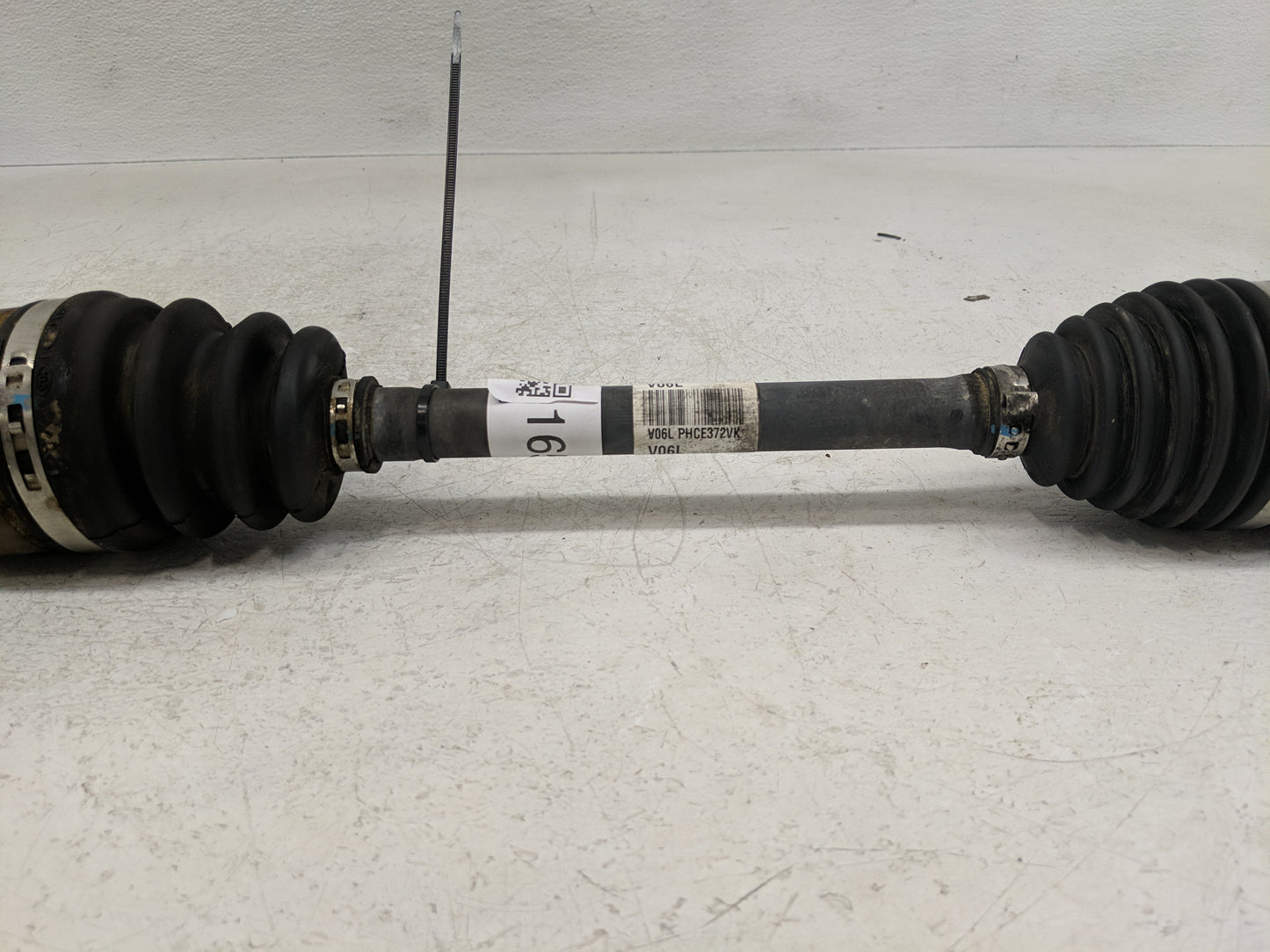2012-2017 Hyundai Accent Axle Shaft Front Driver Cv C/v - Oemusedautoparts1.com