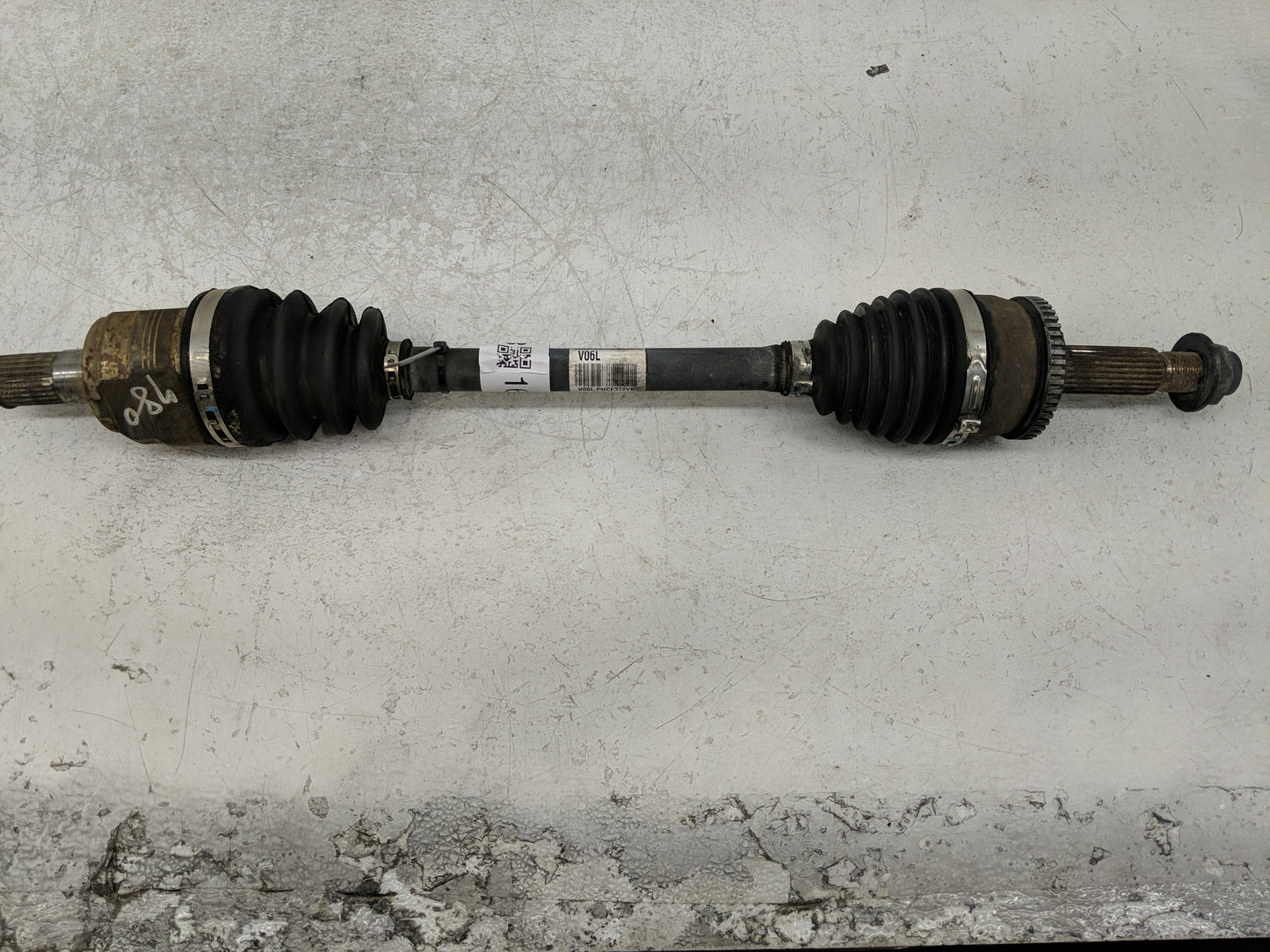 2012-2017 Hyundai Accent Axle Shaft Front Driver Cv C/v - Oemusedautoparts1.com