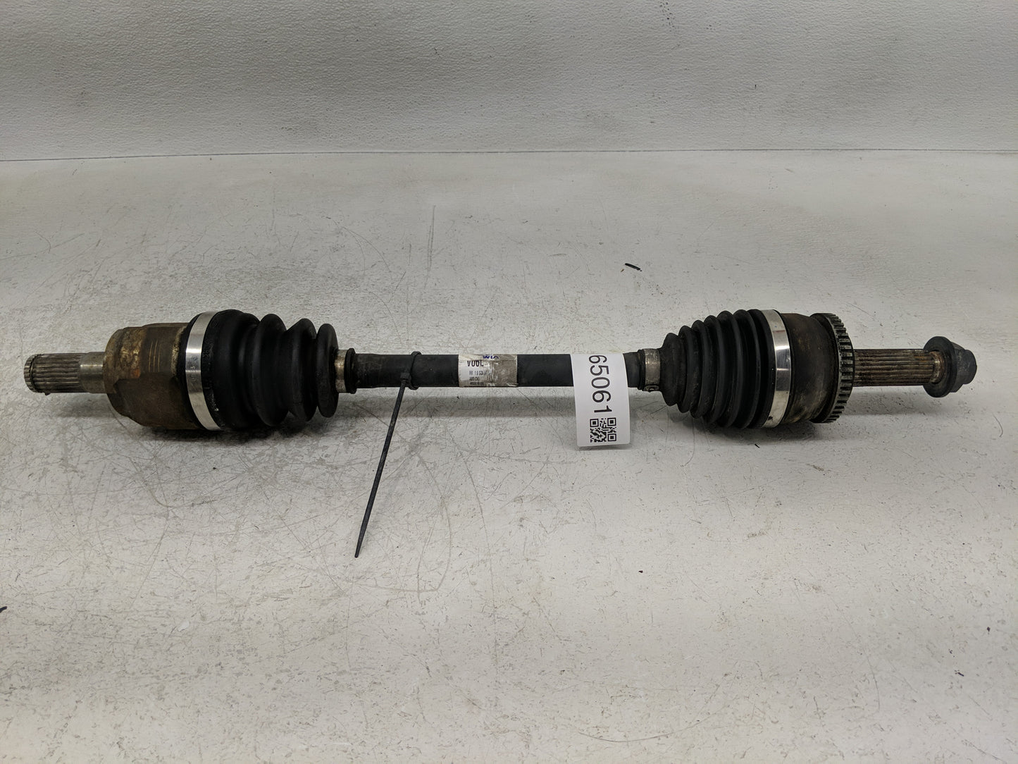 2012-2017 Hyundai Accent Axle Shaft Front Driver Cv C/v - Oemusedautoparts1.com