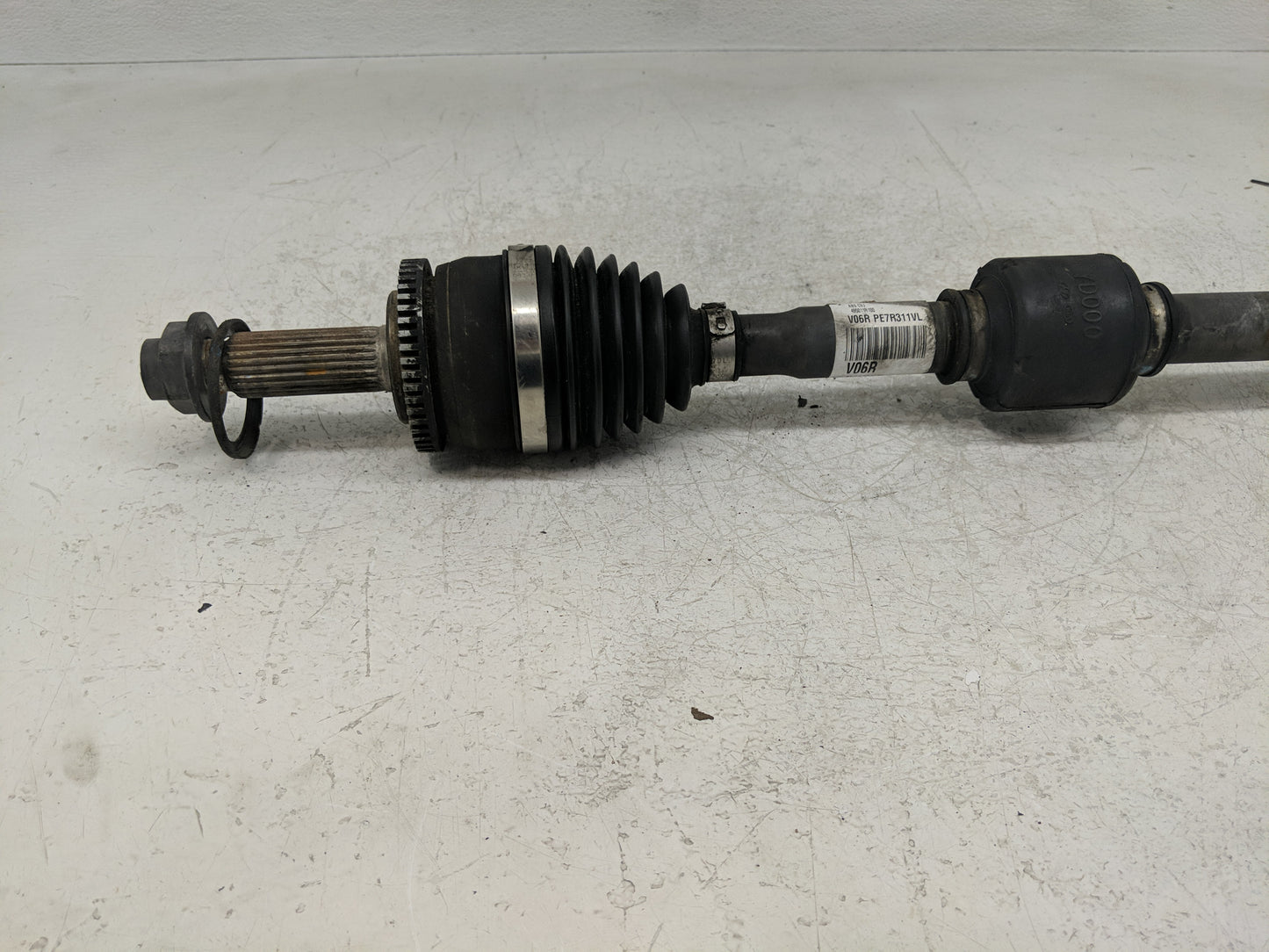 2012-2017 Hyundai Accent Axle Shaft Rear Passenger Cv C/v - Oemusedautoparts1.com