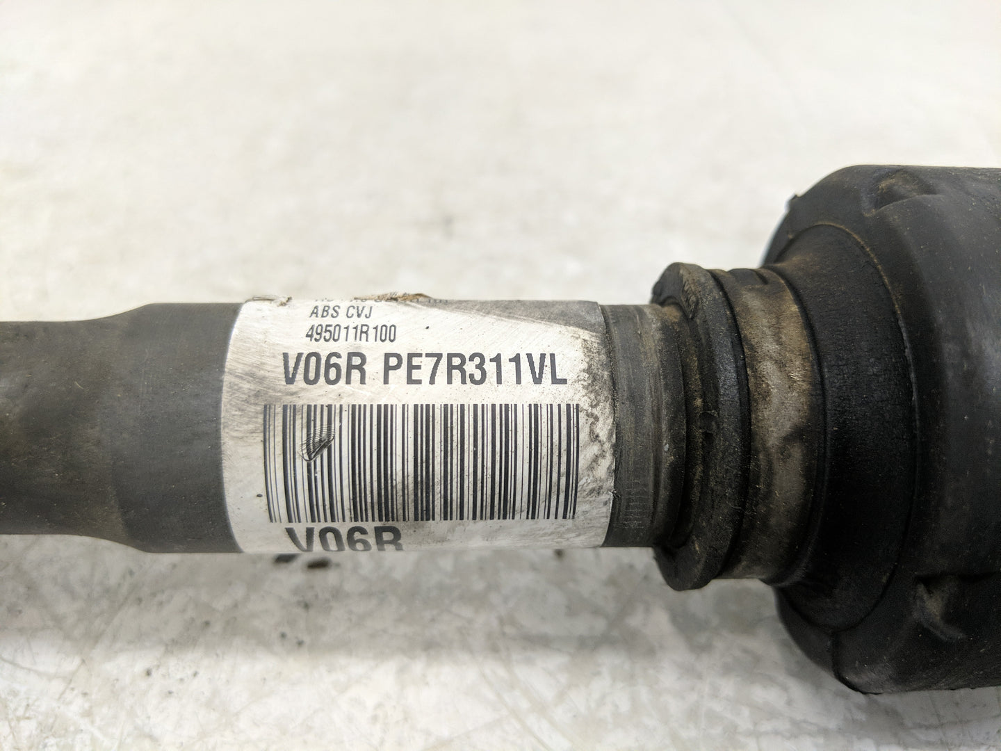 2012-2017 Hyundai Accent Axle Shaft Rear Passenger Cv C/v - Oemusedautoparts1.com