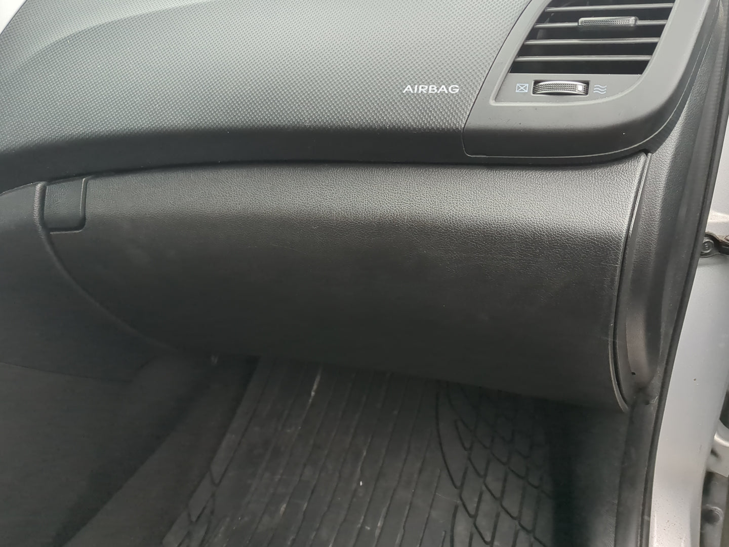 2015 Hyundai Accent Passenger Glove Box Door Storage Compartment - Oemusedautoparts1.com