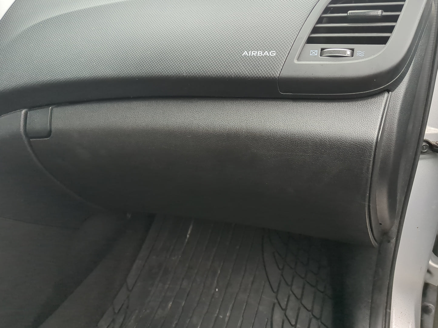 2015 Hyundai Accent Passenger Glove Box Door Storage Compartment - Oemusedautoparts1.com
