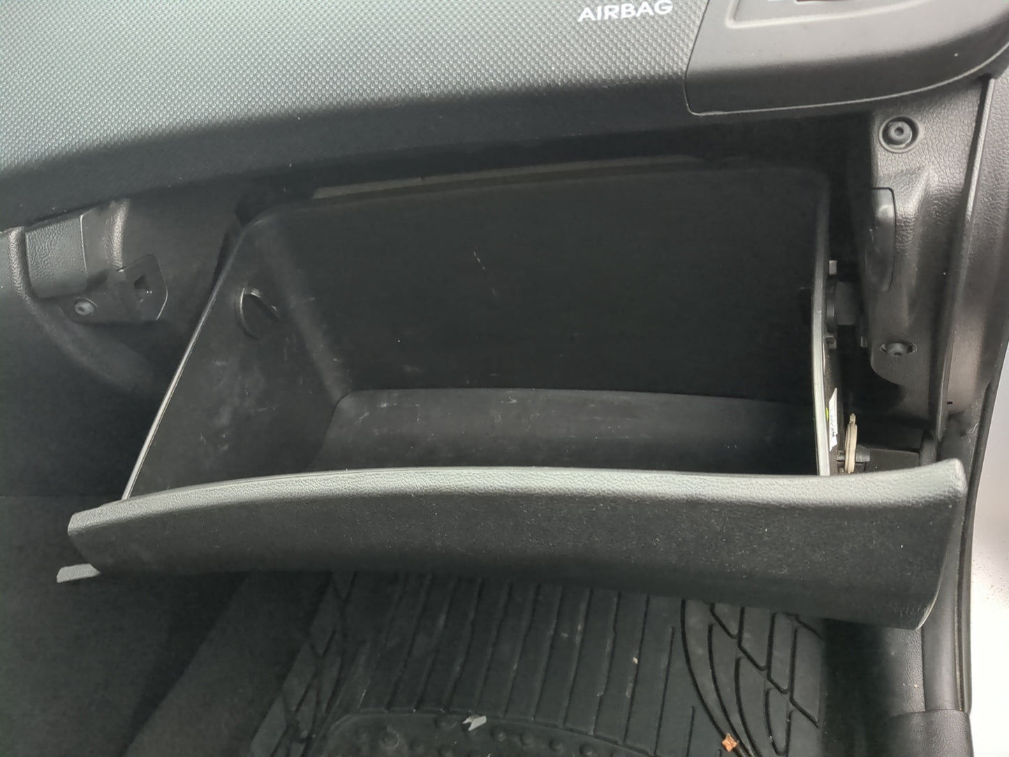 2015 Hyundai Accent Passenger Glove Box Door Storage Compartment - Oemusedautoparts1.com