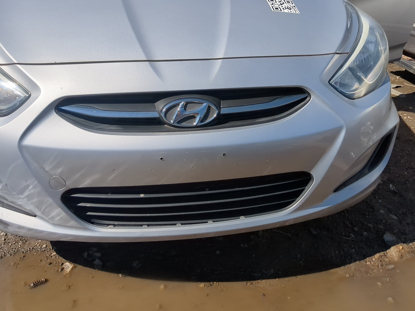 2015-2017 Hyundai Accent Front Grille Bumper Not Included - Oemusedautoparts1.com
