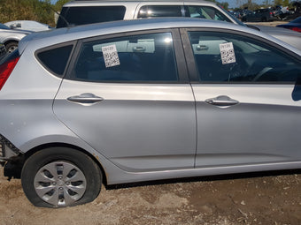 compare product 2012-2017 Hyundai Accent Passenger Rear Door Oem 1173365