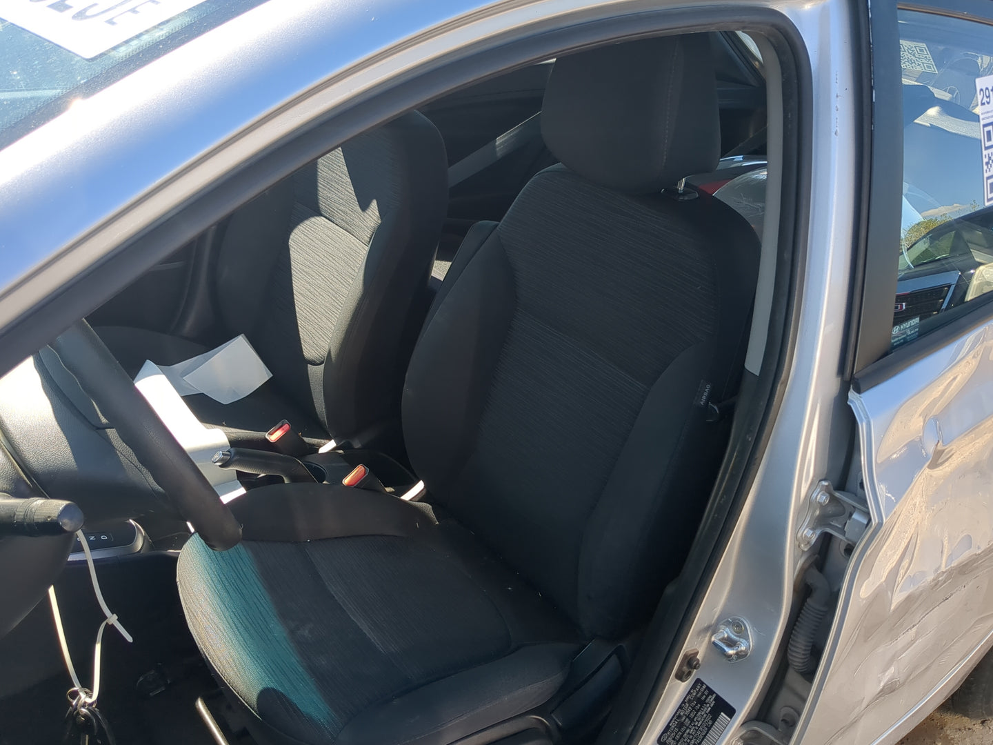 2015-2017 Hyundai Accent Driver Front Seat Oem 1173379 - Oemusedautoparts1.com