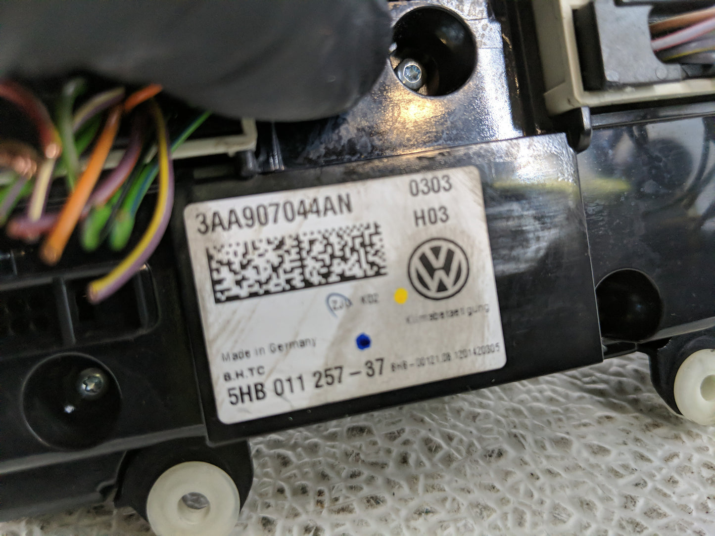 2015-2017 Hyundai Accent Climate Control Module Temperature AC/Heater Replacement P/N:3AA907044AN Fits Fits 2015 2016 2017 O