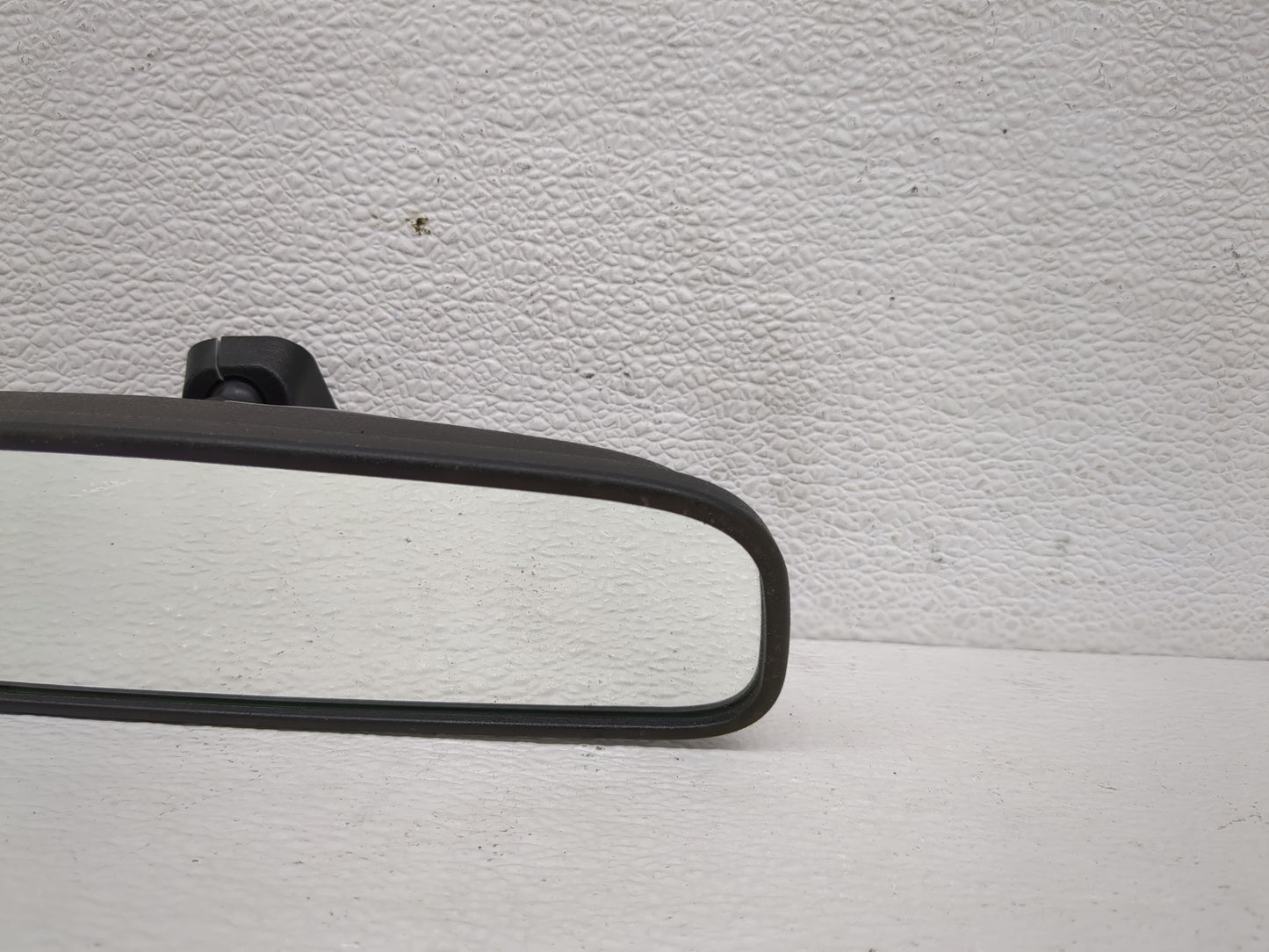 2012-2017 Hyundai Accent Interior Rear View Mirror Replacement OEM P/N:E4012143 Fits OEM Used Auto Parts - Oemusedautoparts1