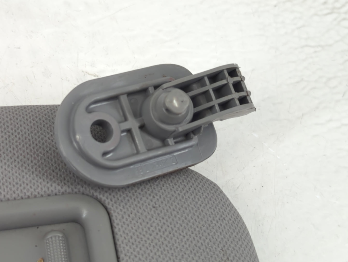 2014-2017 Hyundai Accent Sun Visor Shade Replacement Passenger Right Mirror Fits Fits 2014 2015 2016 2017 OEM Used Auto Part