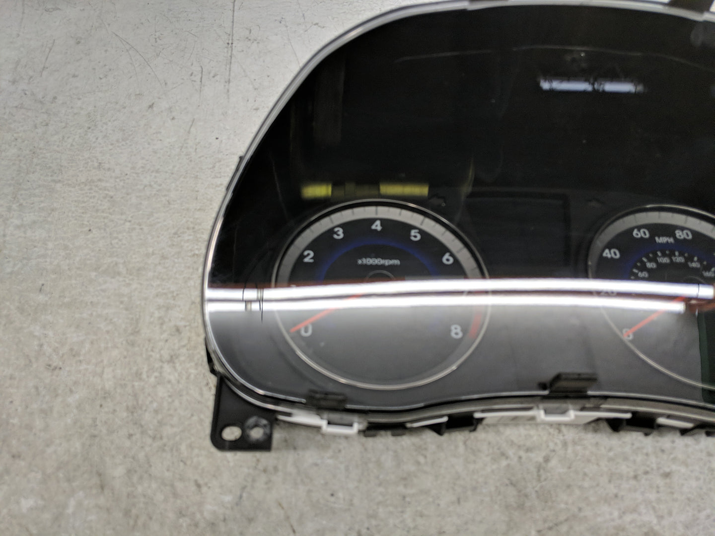 2015-2017 Hyundai Accent Instrument Cluster Speedometer Gauges P/N:94021-1R510 Fits Fits 2015 2016 2017 OEM Used Auto Parts 