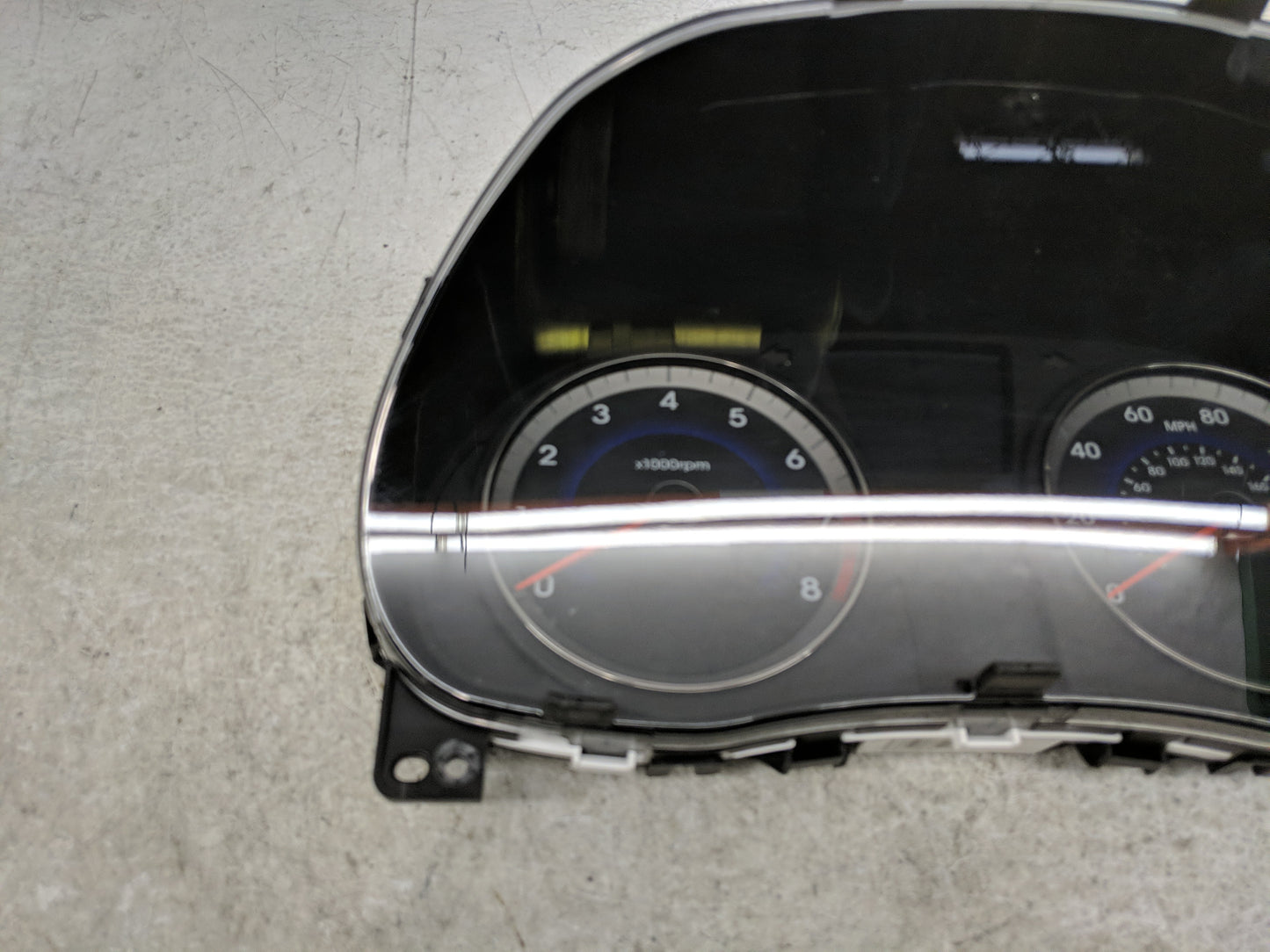 2015-2017 Hyundai Accent Instrument Cluster Speedometer Gauges P/N:94021-1R510 Fits Fits 2015 2016 2017 OEM Used Auto Parts 