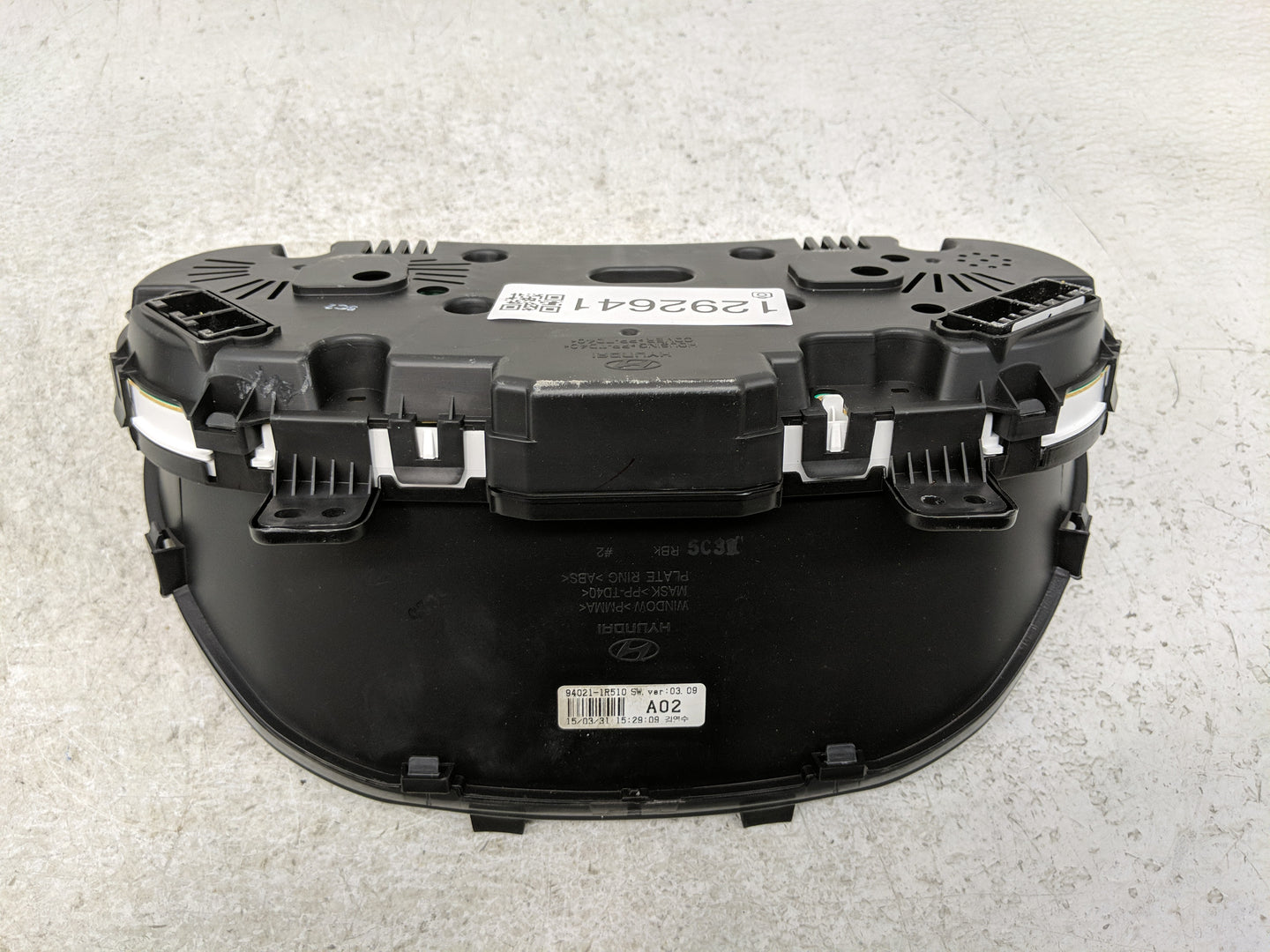 2015-2017 Hyundai Accent Instrument Cluster Speedometer Gauges P/N:94021-1R510 Fits Fits 2015 2016 2017 OEM Used Auto Parts 