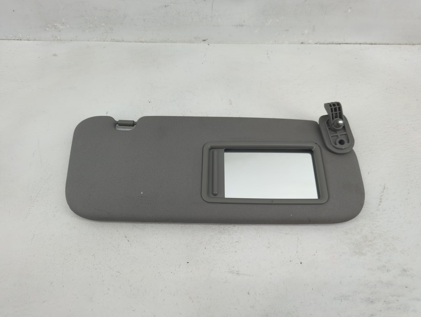 2014-2017 Hyundai Accent Sun Visor Shade Replacement Passenger Right Mirror Fits Fits 2014 2015 2016 2017 OEM Used Auto Part