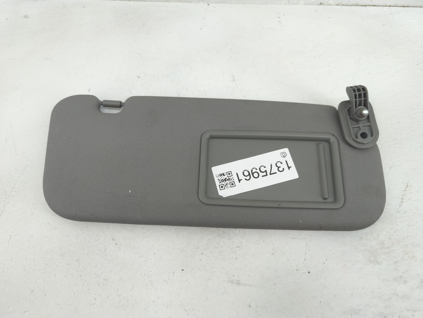 2014-2017 Hyundai Accent Sun Visor Shade Replacement Passenger Right Mirror Fits Fits 2014 2015 2016 2017 OEM Used Auto Part