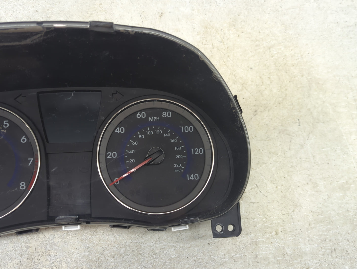 2015-2017 Hyundai Accent Instrument Cluster Speedometer Gauges P/N:940211R510 Fits Fits 2015 2016 2017 OEM Used Auto Parts -