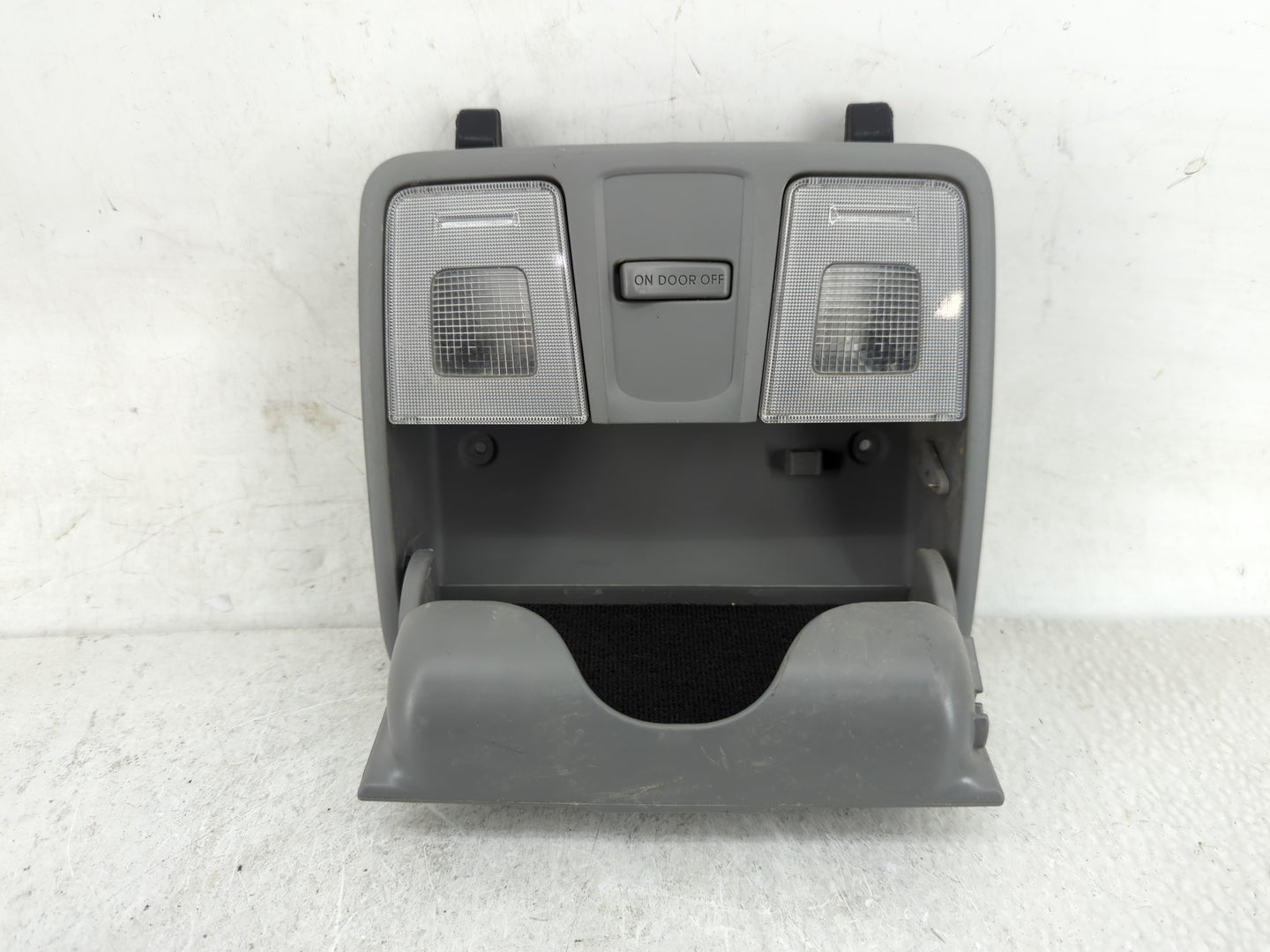 2012-2017 Hyundai Accent Overhead Roof Console 1388864 - Oemusedautoparts1.com