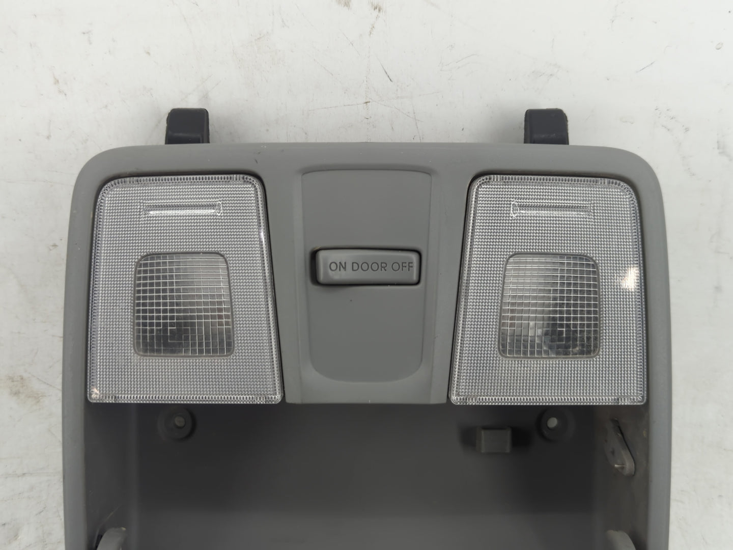 2012-2017 Hyundai Accent Overhead Roof Console 1388864 - Oemusedautoparts1.com