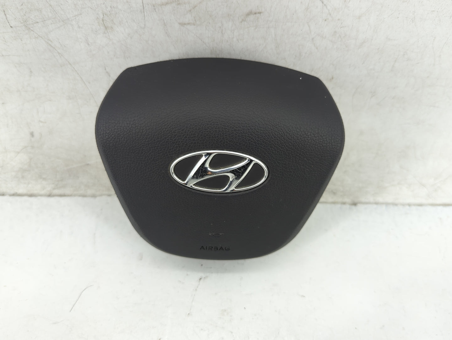 2012-2017 Hyundai Accent Air Bag Driver Left Steering Wheel Mounted P/N:569001R500 Fits Fits 2012 2013 2014 2015 2016 2017 O