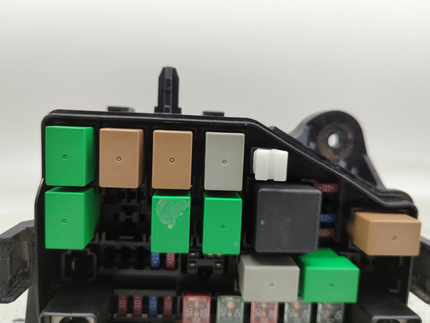 2015-2017 Hyundai Accent Fusebox Fuse Box Panel Relay Module P/N:91950-1R220 Fits Fits 2015 2016 2017 OEM Used Auto Parts - 