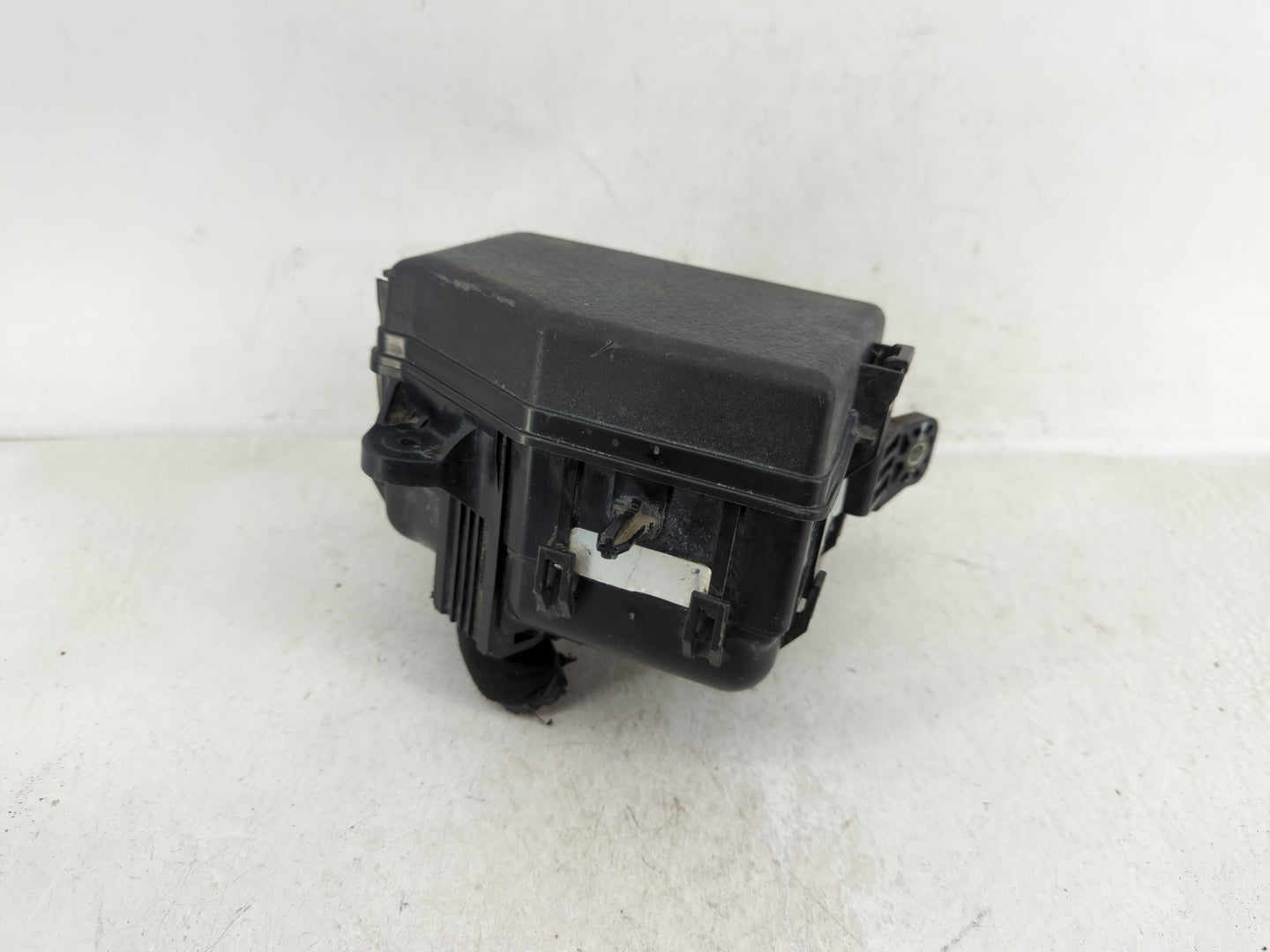 2015-2017 Hyundai Accent Fusebox Fuse Box Panel Relay Module Fits Fits 2015 2016 2017 OEM Used Auto Parts - Oemusedautoparts
