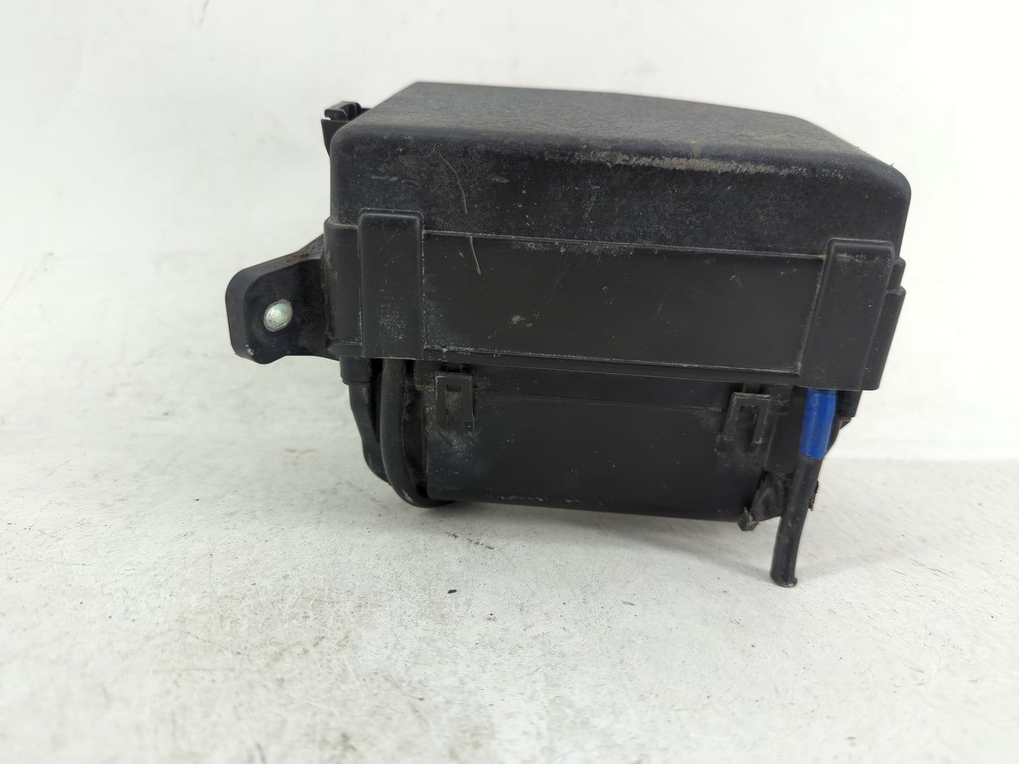2015-2017 Hyundai Accent Fusebox Fuse Box Panel Relay Module Fits Fits 2015 2016 2017 OEM Used Auto Parts - Oemusedautoparts