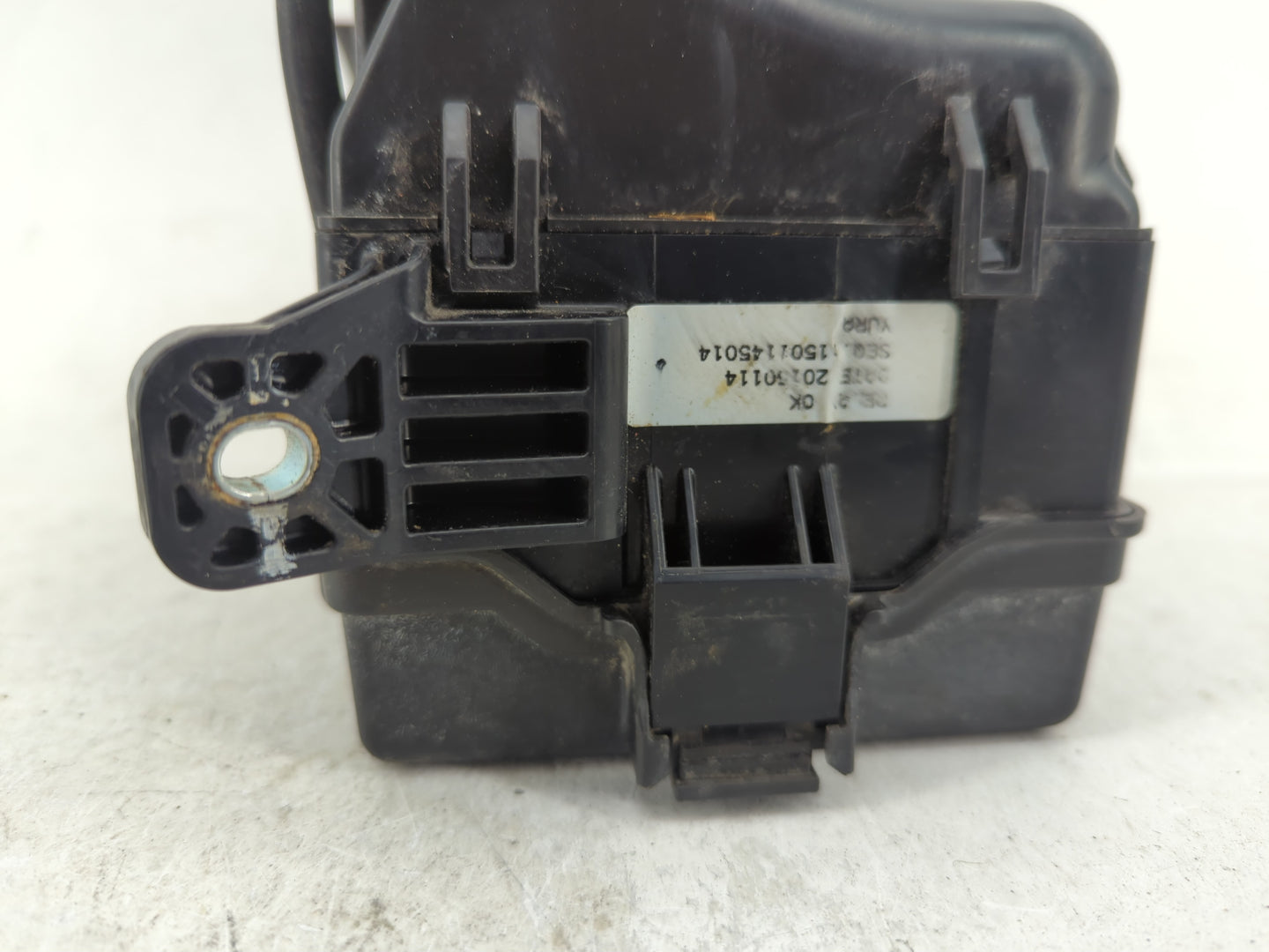 2015-2017 Hyundai Accent Fusebox Fuse Box Panel Relay Module Fits Fits 2015 2016 2017 OEM Used Auto Parts - Oemusedautoparts