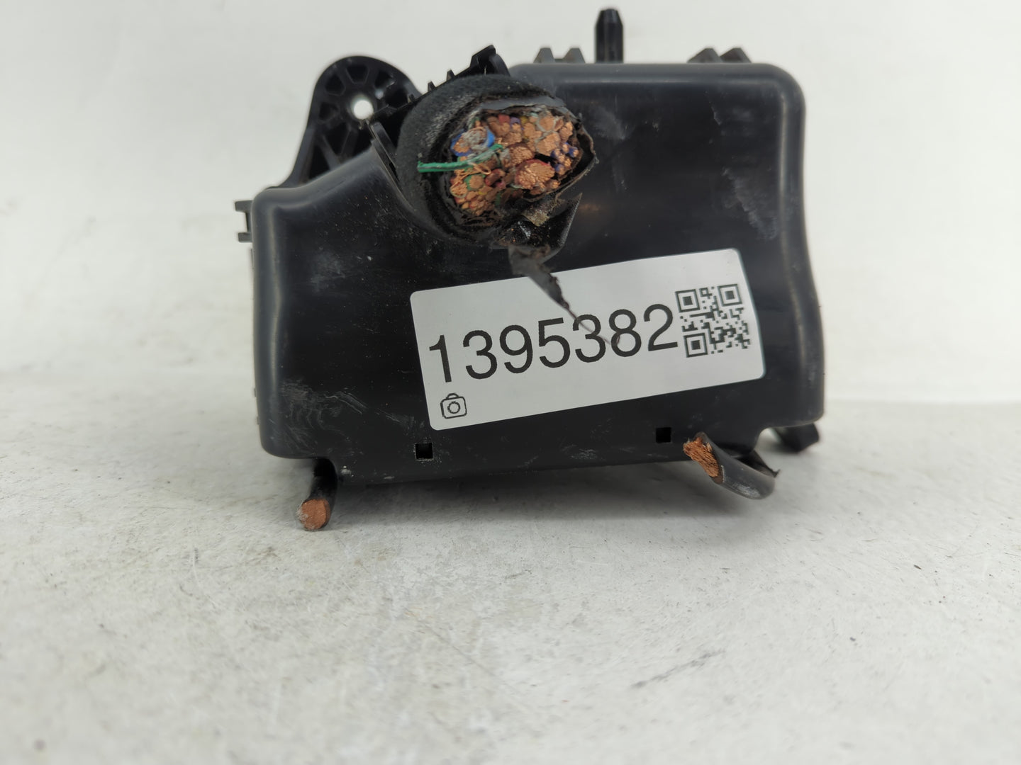 2015-2017 Hyundai Accent Fusebox Fuse Box Panel Relay Module Fits Fits 2015 2016 2017 OEM Used Auto Parts - Oemusedautoparts